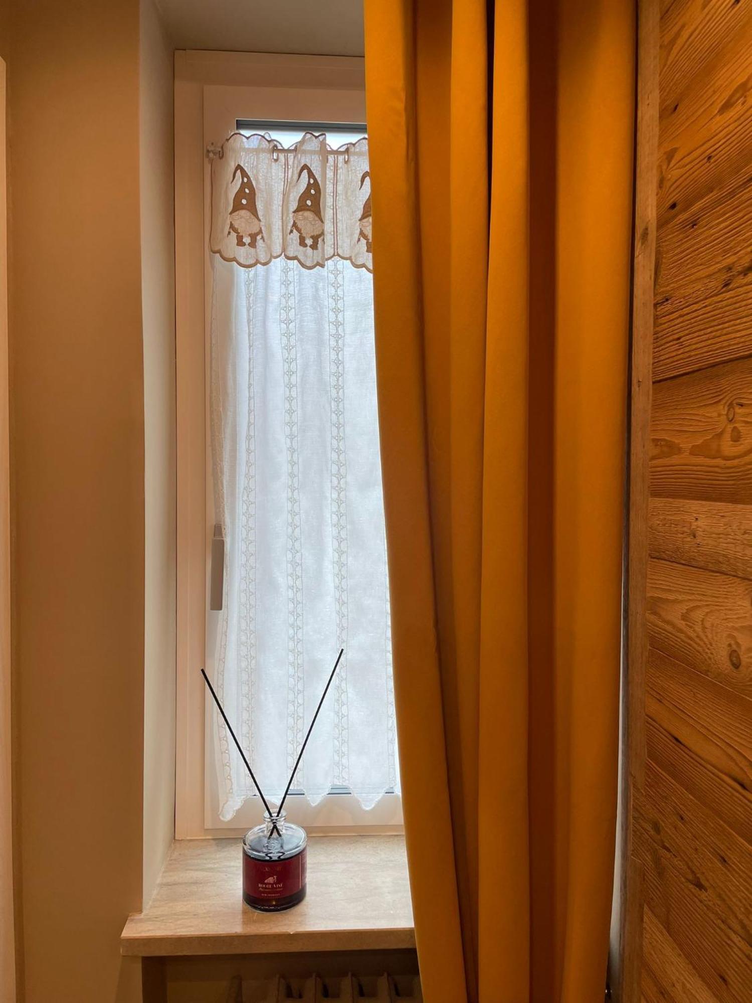 Trilogy Apartment Aosta Luaran gambar