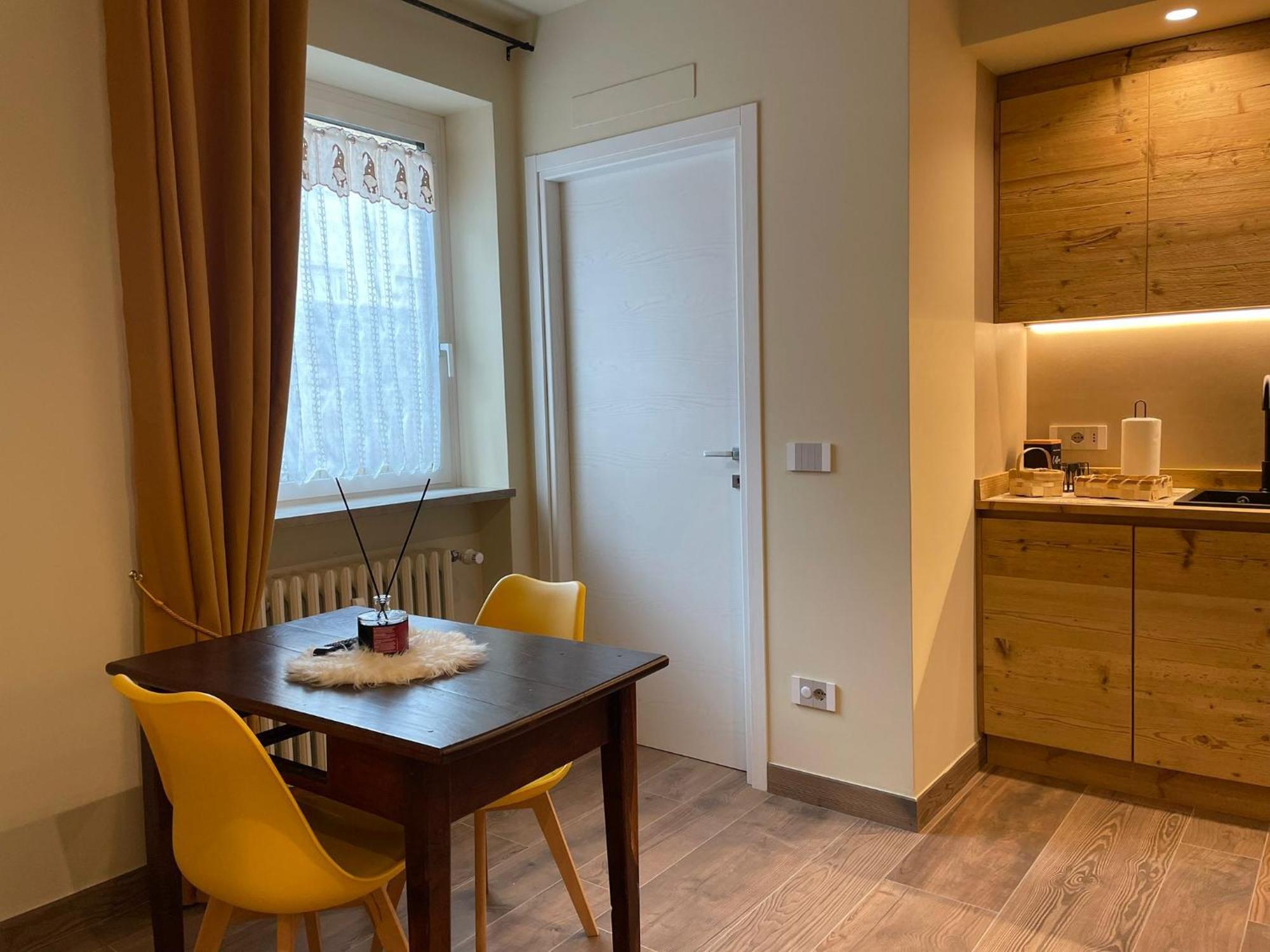 Trilogy Apartment Aosta Luaran gambar